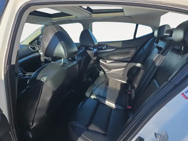 2016 Nissan Maxima Low km B.cam R.start LOADED 1YR WARRANTY - Photo 13