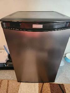 EXTRA LARGE 4.4 CFT FRIDGE BOWMANVILLE