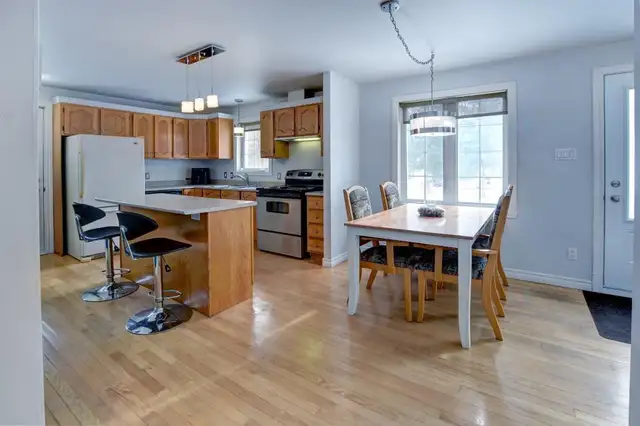 3 Chambres, Garage, Solarium Ste-Julienne - Photo 3