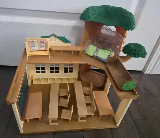 Calico Critters Collection perfect condition house shops  cars$ - Photo 6