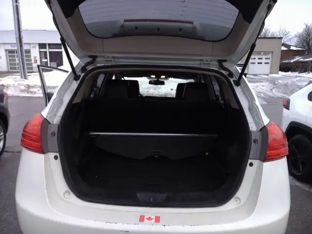 2011 Nissan Rogue SL - Photo 11