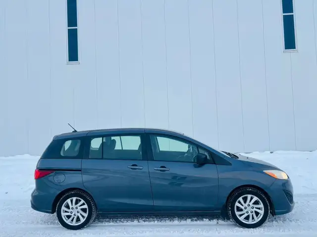 2012 Mazda MAZDA5 4dr Wagon - Photo 7
