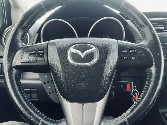2012 Mazda MAZDA5 4dr Wagon - Photo 17
