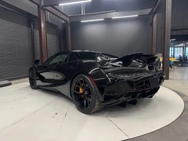 2024 McLaren 750S Spider | Full Front PPF | Two Sets of Rims - Photo 3