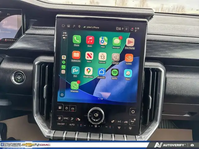 2025 GMC Acadia - Photo 15