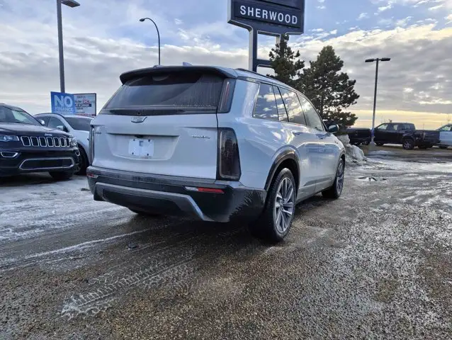 2026 Cadillac VISTIQ Sport AWD - Photo 6