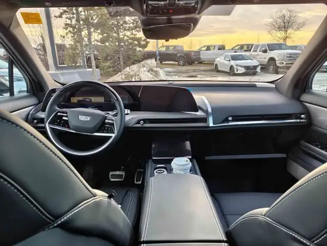 2026 Cadillac VISTIQ Sport AWD - Photo 7
