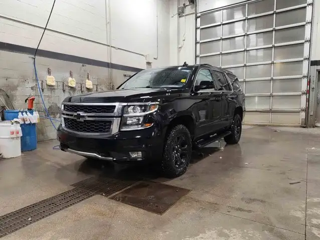 2017 Chevrolet Tahoe LT Luxury Z71 Midnight Edition 5.3L - Photo 4