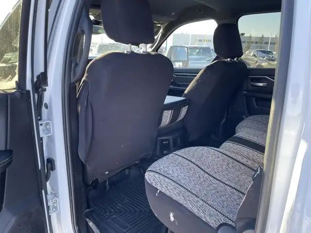 2024 Ram 3500 Big Horn 6.4L Hemi - Photo 6