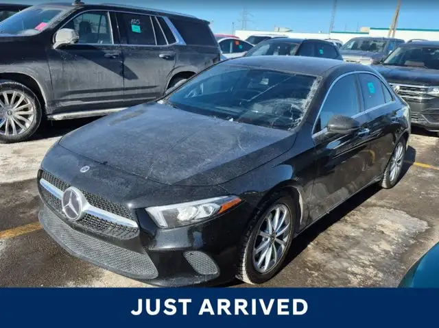 2022 Mercedes-Benz A-Class A 220 | Leather| Moonroof |