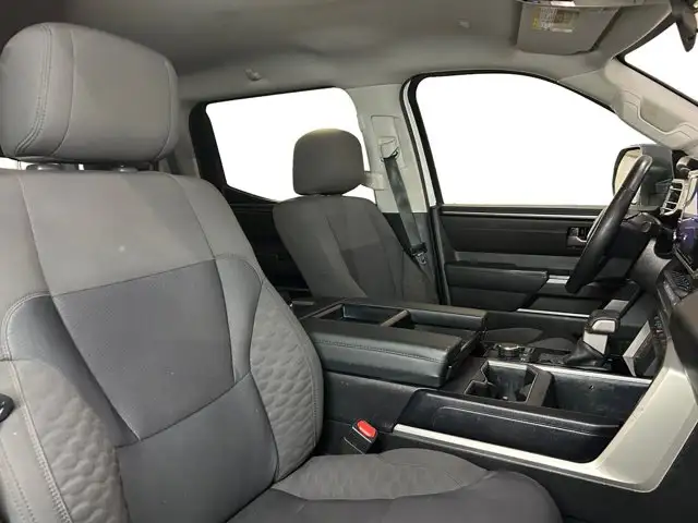 2024 Toyota Tundra SR / 4WD - Photo 20