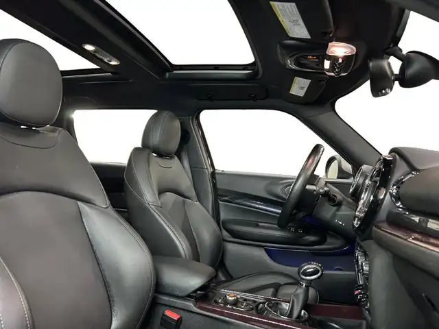 2016 MINI Cooper Clubman - Photo 18