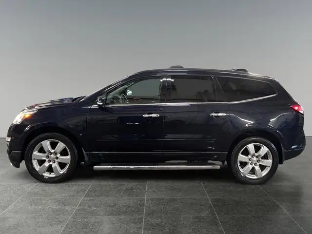 2017 Chevrolet Traverse LT / AWD - Photo 2