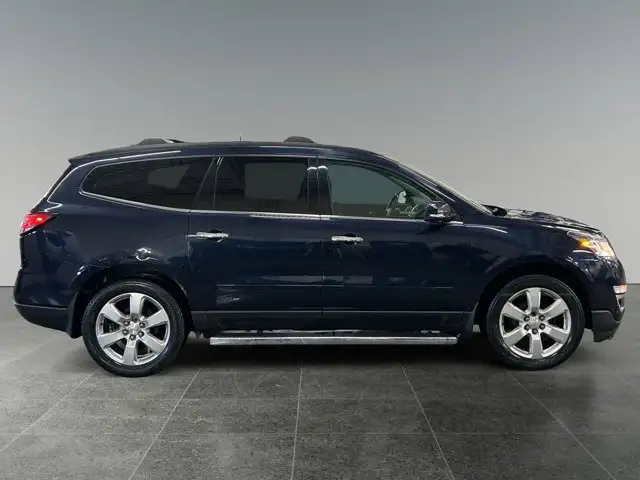 2017 Chevrolet Traverse LT / AWD - Photo 8