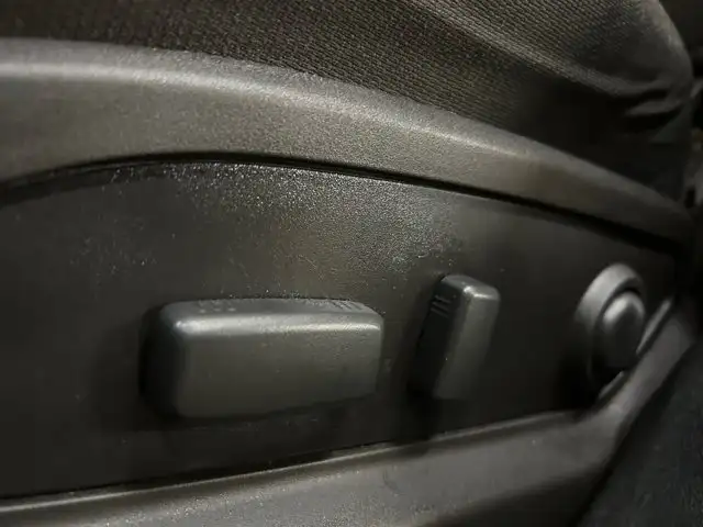 2017 Chevrolet Traverse LT / AWD - Photo 13