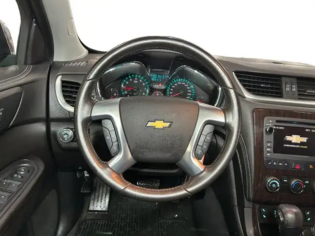 2017 Chevrolet Traverse LT / AWD - Photo 16