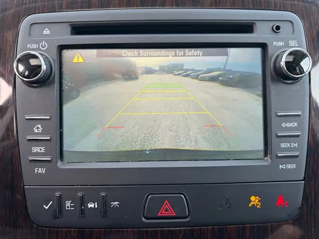 2017 Chevrolet Traverse LT / AWD - Photo 18