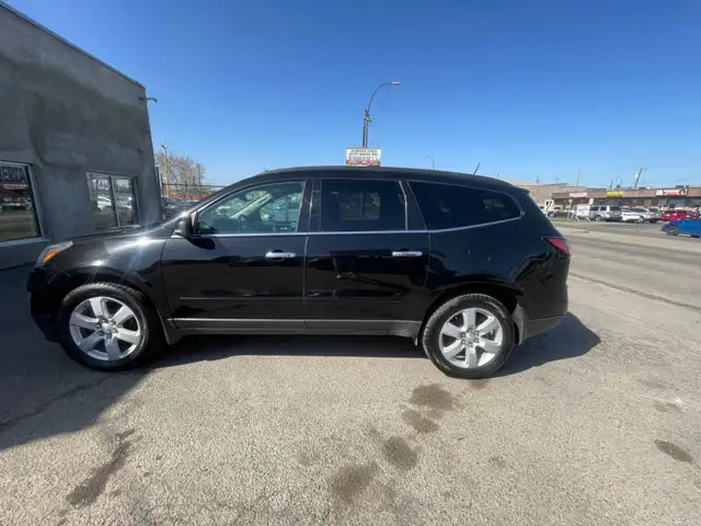 2016 Chevrolet Traverse LT - Photo 8