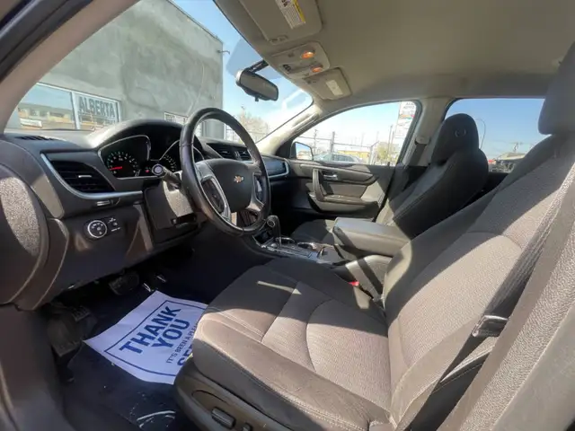2016 Chevrolet Traverse LT - Photo 9