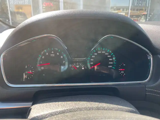 2016 Chevrolet Traverse LT - Photo 10