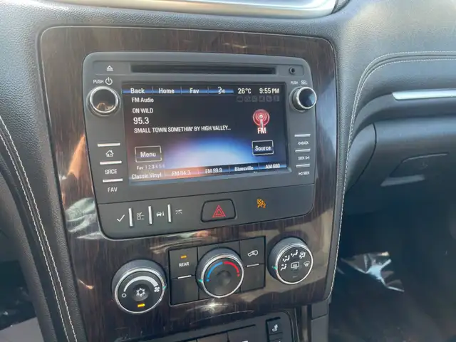 2016 Chevrolet Traverse LT - Photo 13