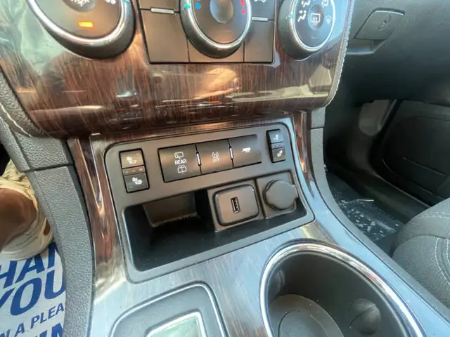 2016 Chevrolet Traverse LT - Photo 14