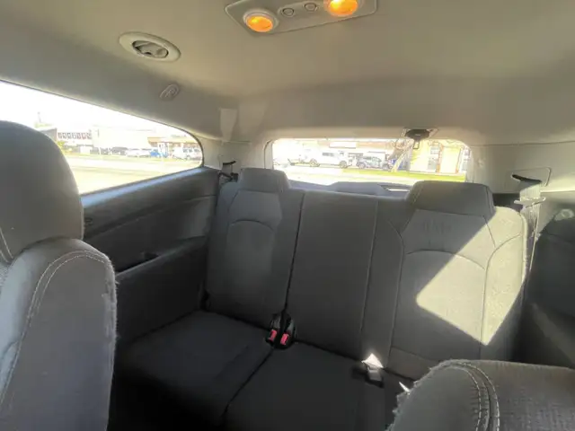 2016 Chevrolet Traverse LT - Photo 17