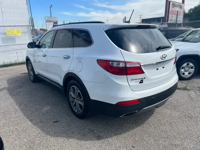 2013 Hyundai Santa Fe AWD 4dr 3.3L Auto XL Luxury - Photo 7