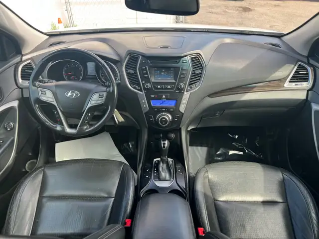 2013 Hyundai Santa Fe AWD 4dr 3.3L Auto XL Luxury - Photo 10
