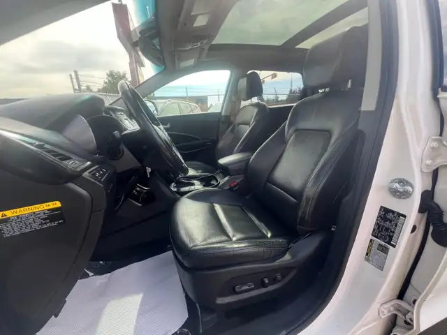 2013 Hyundai Santa Fe AWD 4dr 3.3L Auto XL Luxury - Photo 14