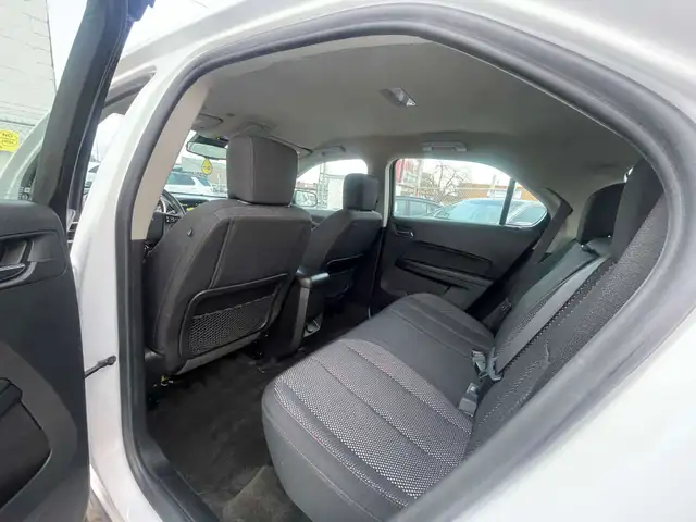 2017 Chevrolet Equinox LS - Photo 5