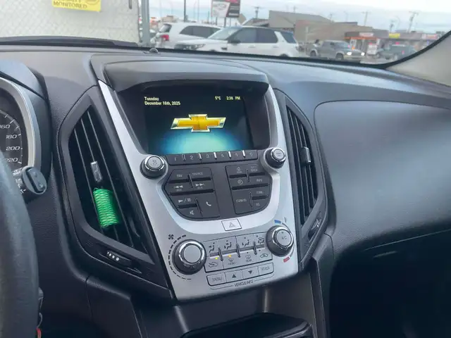 2017 Chevrolet Equinox LS - Photo 10