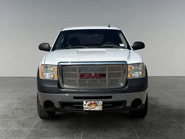 2009 GMC Sierra 2500HD - Photo 10