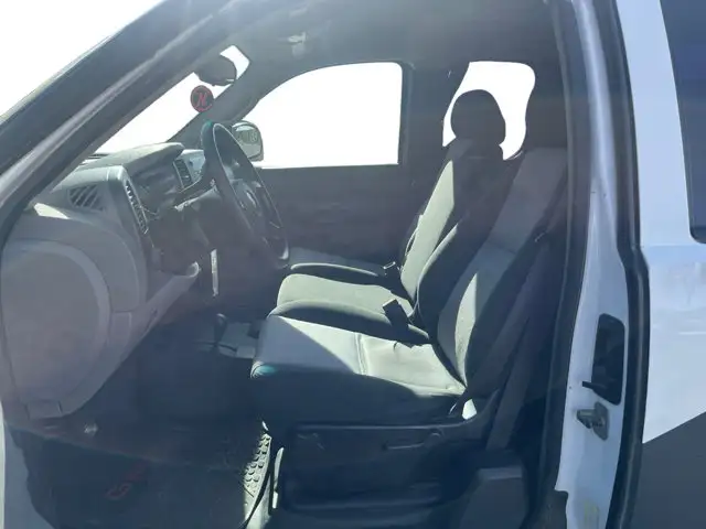 2009 GMC Sierra 2500HD - Photo 13