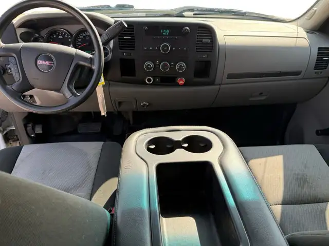 2009 GMC Sierra 2500HD - Photo 15