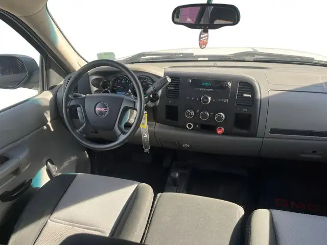 2009 GMC Sierra 2500HD - Photo 16