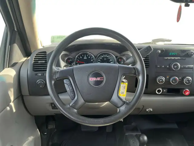 2009 GMC Sierra 2500HD - Photo 17