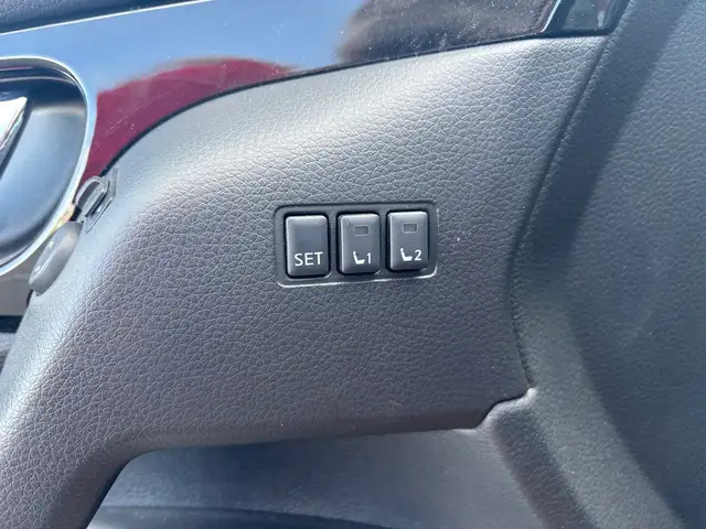 2023 Nissan Qashqai SL Premium AWD • 360 Camera • Leather - Photo 11