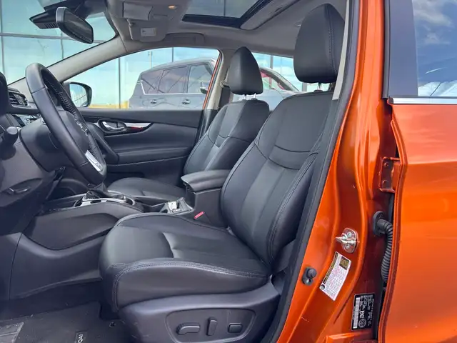 2023 Nissan Qashqai SL Premium AWD • 360 Camera • Leather - Photo 12