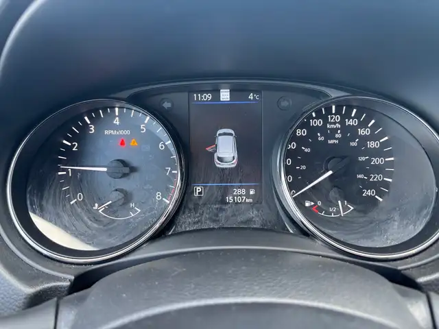 2023 Nissan Qashqai SL Premium AWD • 360 Camera • Leather - Photo 17