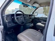 2011 GMC Savana Van 2500 Propre - Photo 8