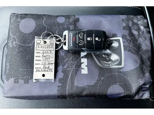 2023 Ram 1500 Laramie Sport | Vented Leather | Panoroof | 4X4 - Photo 10