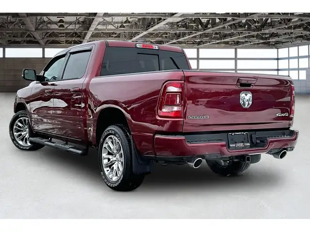 2023 Ram 1500 Laramie Sport | Vented Leather | Panoroof | 4X4 - Photo 12