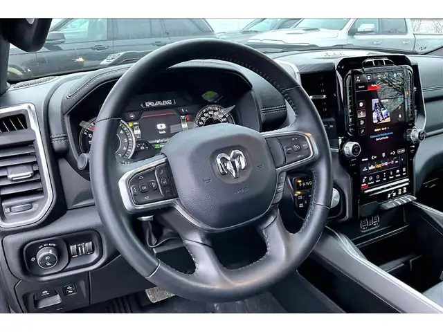 2023 Ram 1500 Laramie Sport | Vented Leather | Panoroof | 4X4 - Photo 13