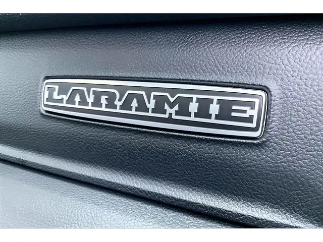 2023 Ram 1500 Laramie Sport | Vented Leather | Panoroof | 4X4 - Photo 16
