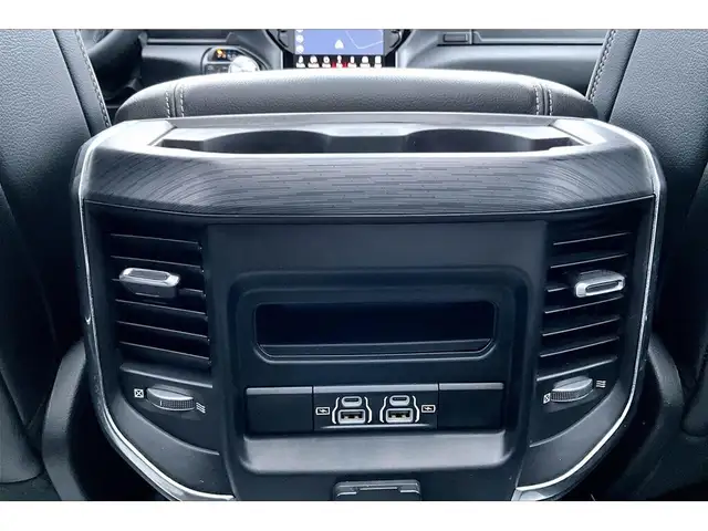 2023 Ram 1500 Laramie Sport | Vented Leather | Panoroof | 4X4 - Photo 23