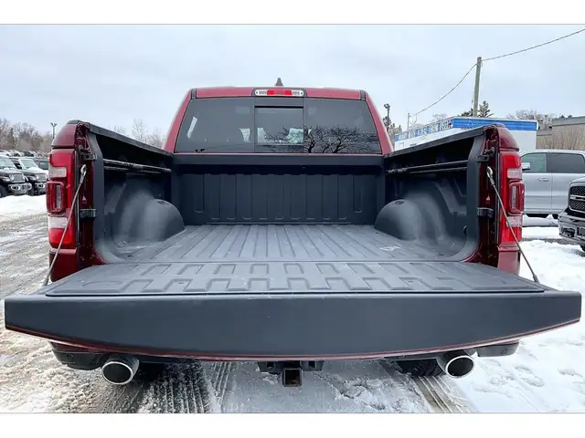 2023 Ram 1500 Laramie Sport | Vented Leather | Panoroof | 4X4 - Photo 28