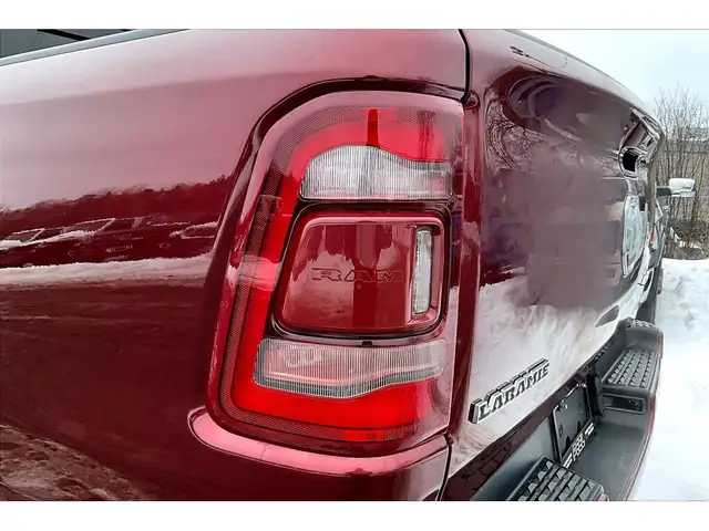 2023 Ram 1500 Laramie Sport | Vented Leather | Panoroof | 4X4 - Photo 31