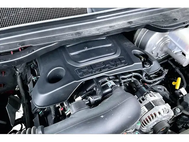 2023 Ram 1500 Laramie Sport | Vented Leather | Panoroof | 4X4 - Photo 33