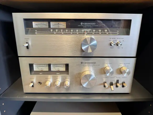Vintage Kenwood Stereo System - Photo 4